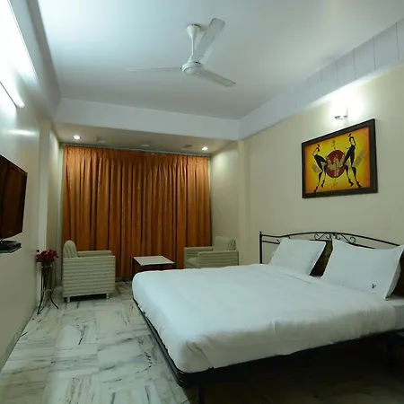 Vrandavan Hotel